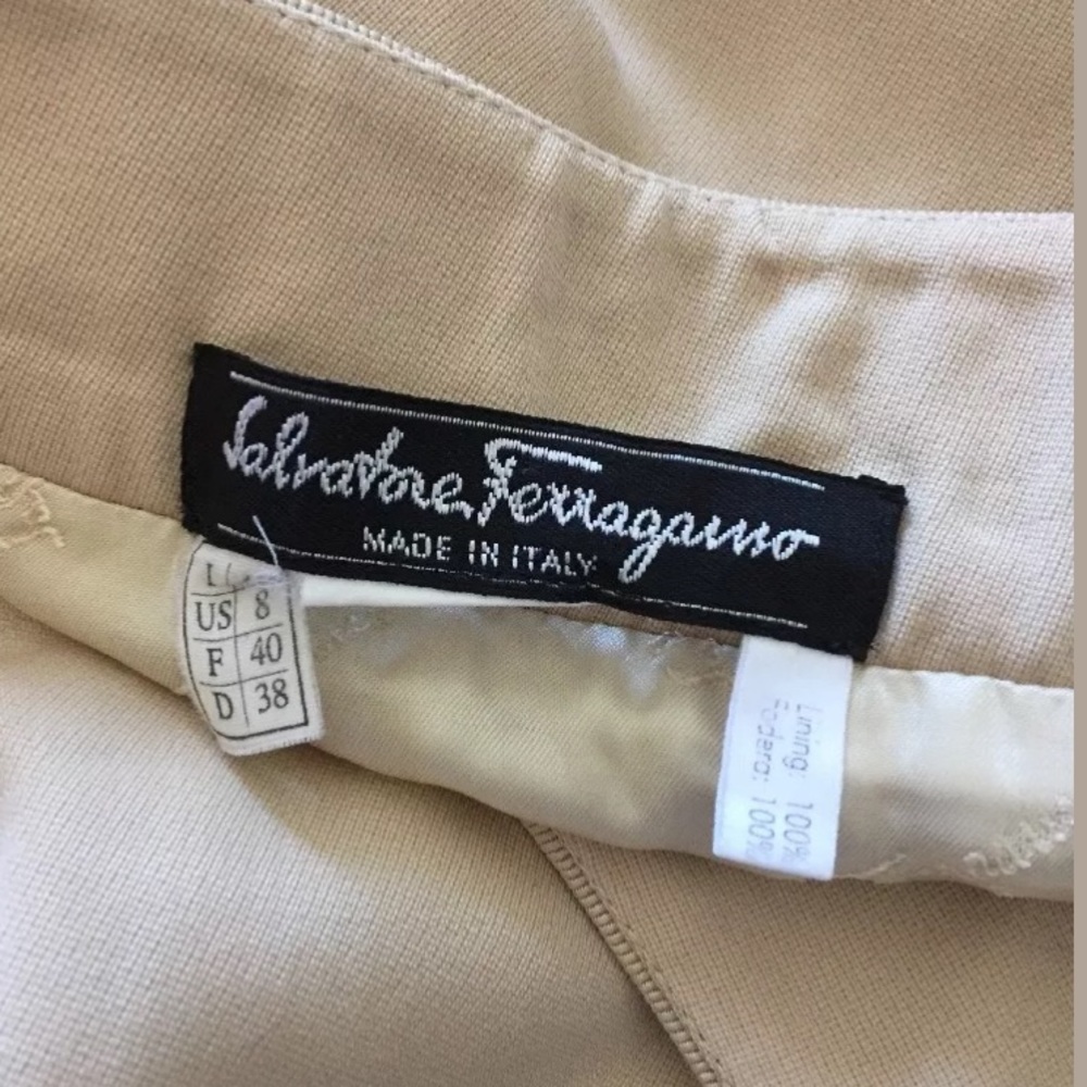SALVATORE FERRAGAMO Beautiful Vintage Cream Lined 100% Wool Size 8 Italy!!!